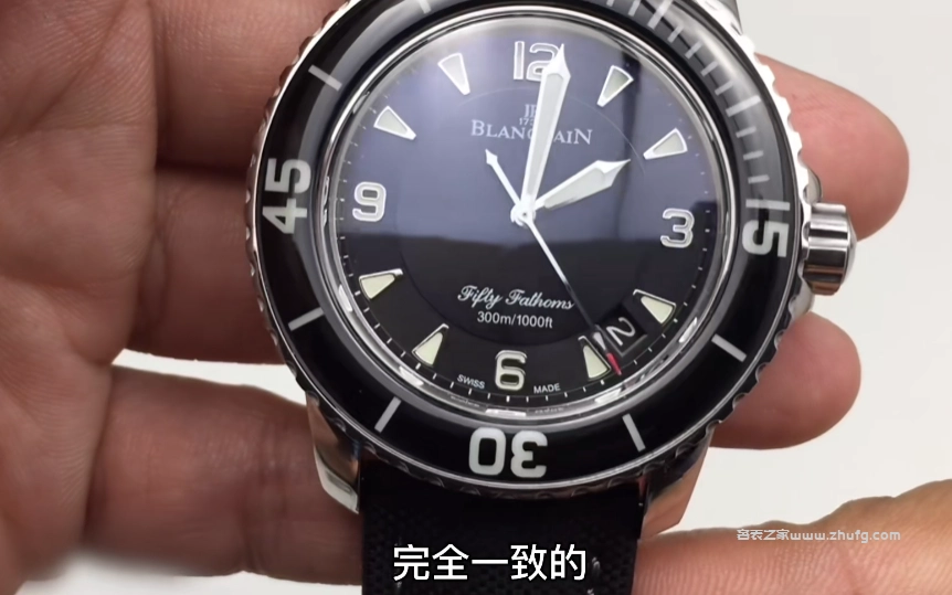 寶珀五十噚盤面LOGO與字體細節