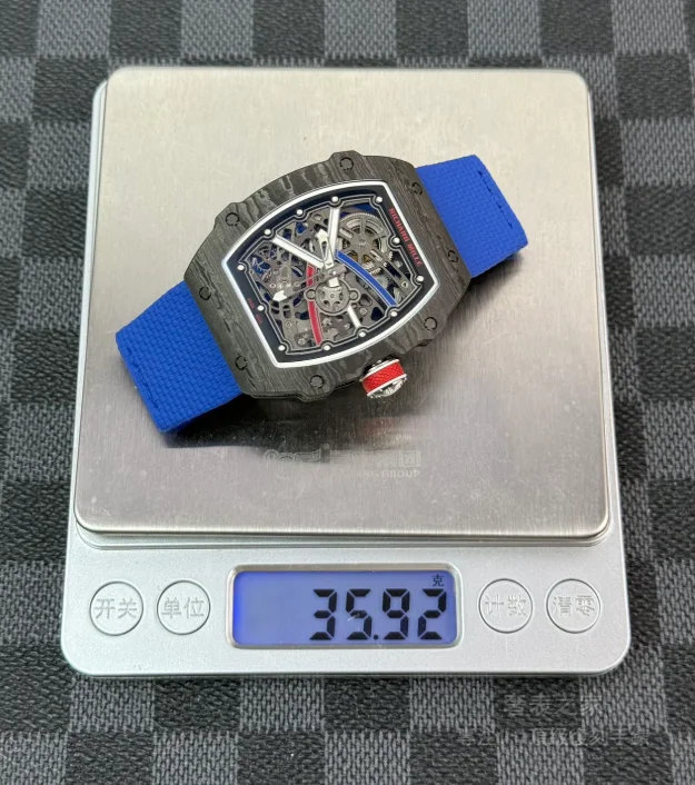 RICH廠RM67-02碳纖維錶殼細節圖