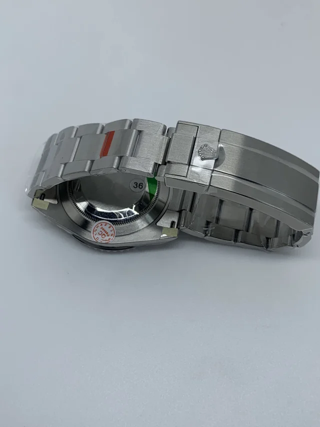 VS Factory Rolex Submariner 126610LV Caseback Crown Logo Detail