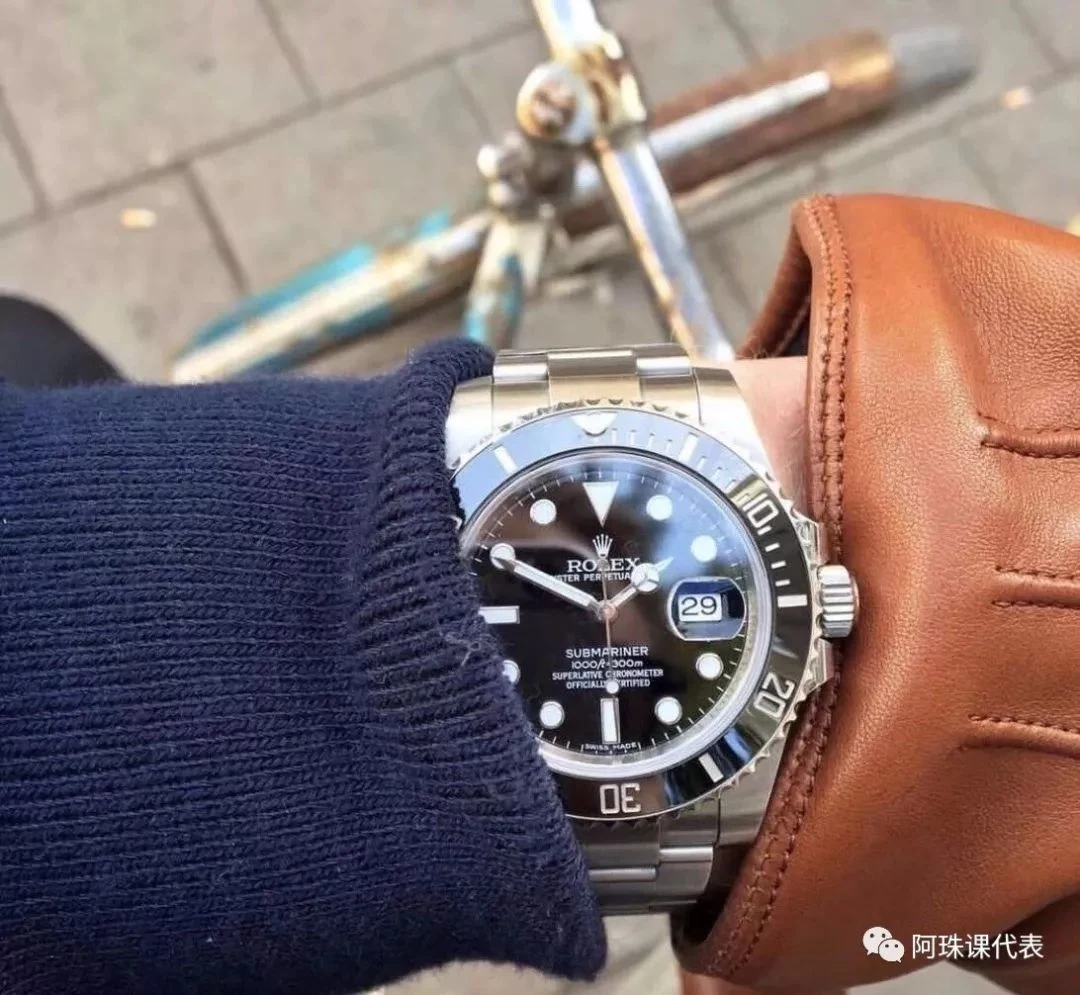 勞力士潛航者 116610 LN 復刻表