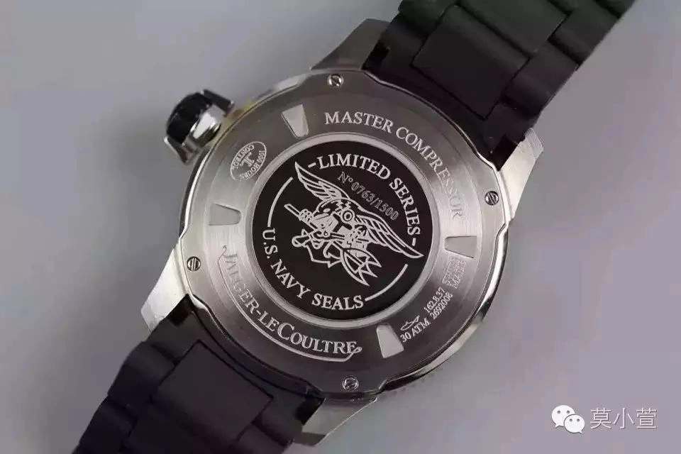 積家壓縮大師錶側