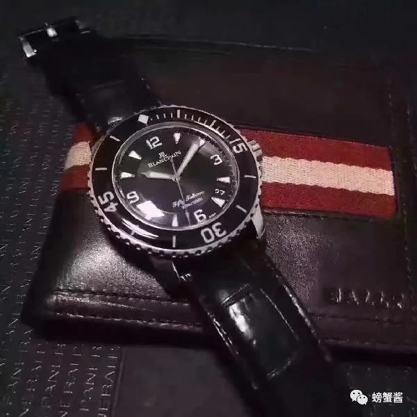 真假手錶對比圖