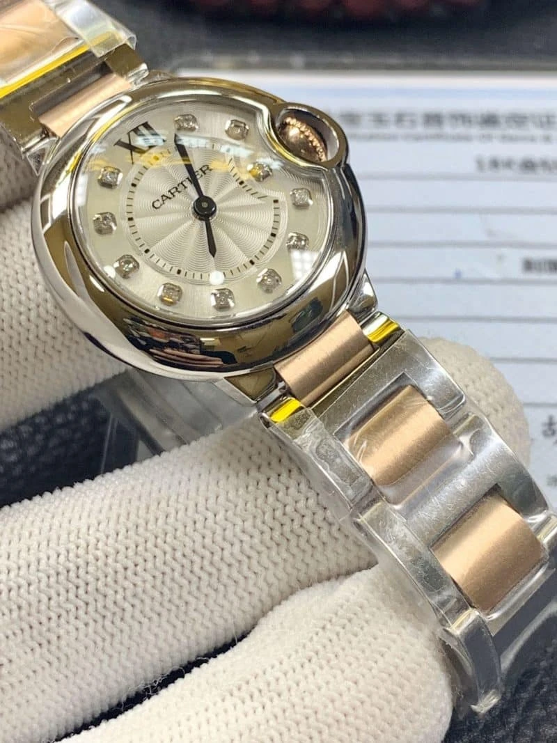 卡地亞藍氣球女表28mm 鑲南非真鑽正面圖