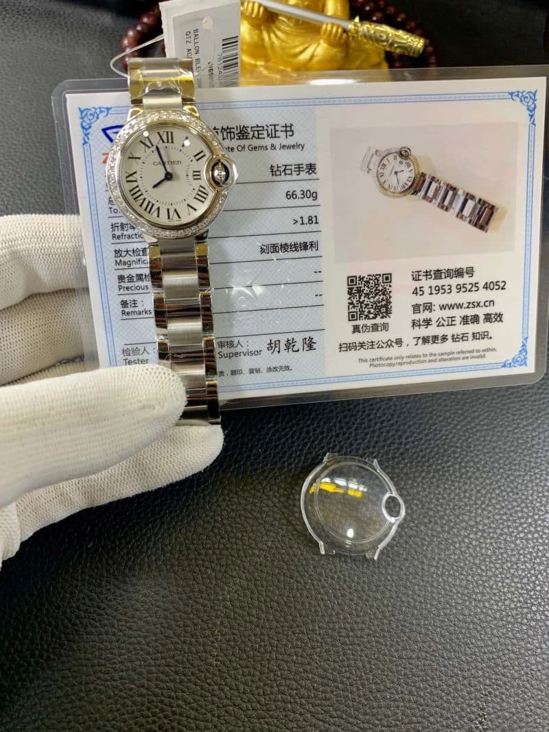 卡地亞藍氣球女表28mm 鑲南非真鑽正面圖